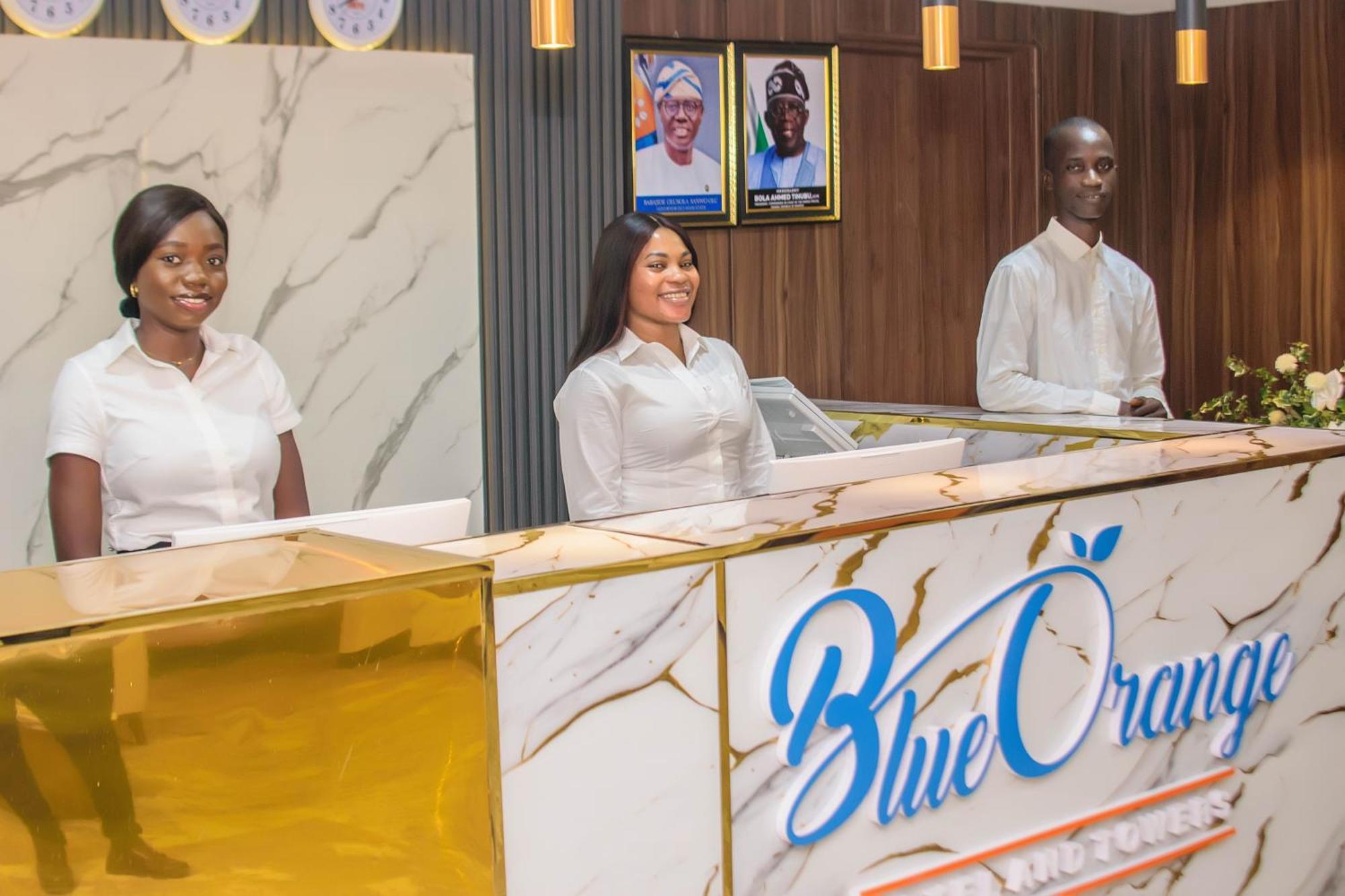 Blue Orange Hotel And Towers Shomolu Exterior photo